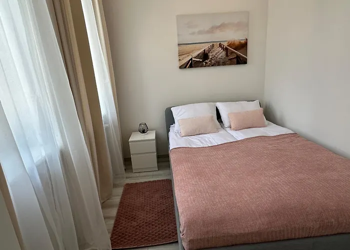 Przy Deptaku * سفينويتشي